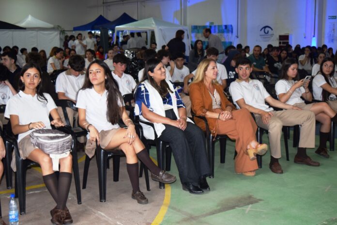 EXPO EMPRESAS INSTITUTO SAN MARTIN 6