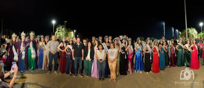 coronacion reina inmigrantes 15