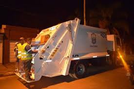 recoleccion de residuos feriado normal ilustracion