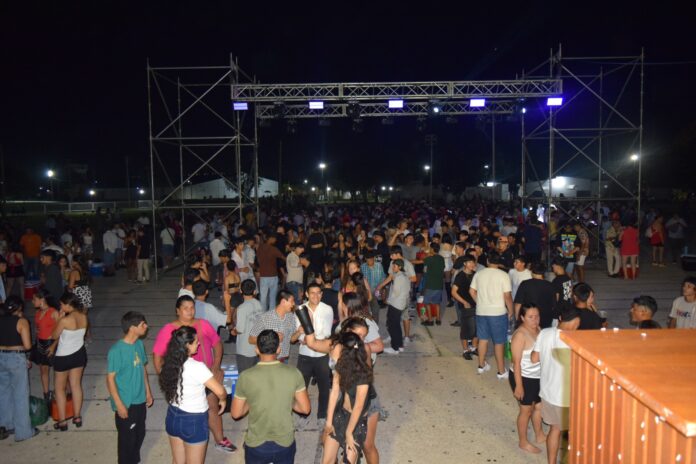 Fiesta_Año_Nuevo_Costa_Surubi_4