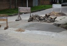 PLAN DE BACHEO EN LA CIUDAD La Municipalidad de Goya continúa con el plan de bacheo en distintas arterias de la ciudad.