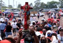Cientos de miles de fieles veneran en Mercedes al Gauchito Gil
