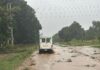 El comando operativo de emergencias brinda asistencia a Mburucuyá, afectada por un fuerte temporal