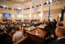 Valdés llamó a “acelerar el desarrollo” y defender la autonomía de Corrientes