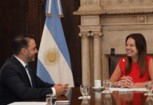 El gobernador Juan Pablo Valdés firmó el pago de la deuda de Anses con Corrientes por $40.000 millones