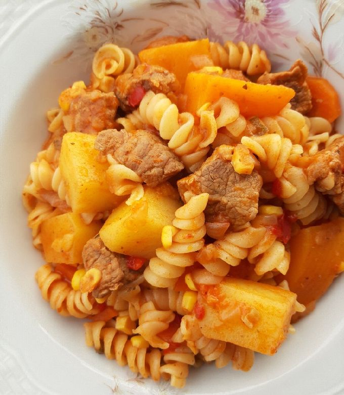 guiso-de-fideos-y-compania-foto-principal