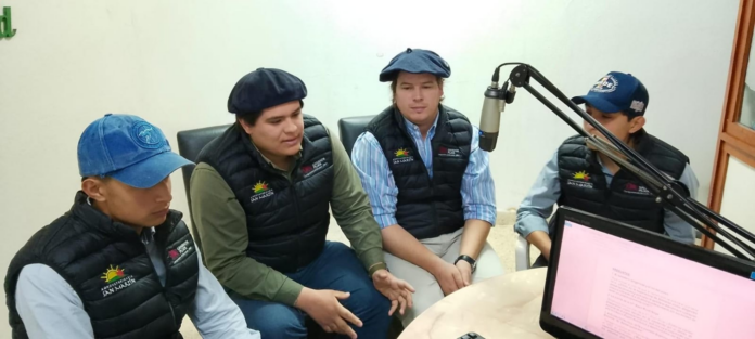 Jovenes del ATENEO de la SRG