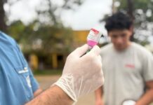Vacunación antirrábica en el barrio 17 de Agosto