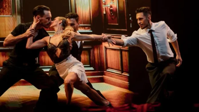 bloodytango033-768x511.jpg