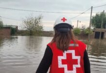 LA CRUZ ROJA ACOMPAÑA A LAS FAMILIAS AFECTADAS POR LA CRECIENTE DEL PARANÁ EN CORRIENTES